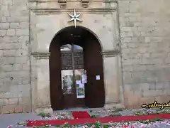 06, puerta de la iglesia
