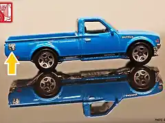 010 03_HotWheelsDatsun620_blue-640x426