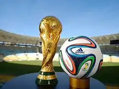 BRAZUCA-oficial_interior1.jpg_1360585586