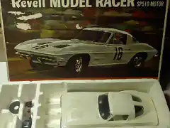 revell '63 vette C2 sting ray (1)