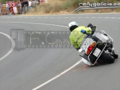impresionante tumbada,guardia civil de trafico
