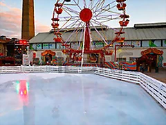 49732627-feria-de-navidad-y-el-mercado-en-el-barrio-de-gazi-en-las-antiguas-f-bricas-de-gas-de-atenas-grecia 49732627-feria-de-navidad-y-el-mercado-en-el-barrio-de-gazi-en-las-antiguas-f-bricas-de-gas-de-atenas-grecia