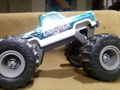 Chevy Silverado 4x4 Monster MAJORETTE (6)