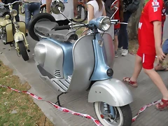 SDC17056 SDC17056