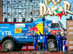 km-crew501truckpodiumdaylight_1800x1800 km-crew501truckpodiumdaylight_1800x1800