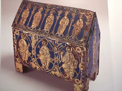 caja de esmaltes, finales del XII, Limoges. De la abadia de Silos, en el museo de Burgos. caja de esmaltes, finales del XII, Limoges. De la abadia de Silos, en el museo de Burgos.