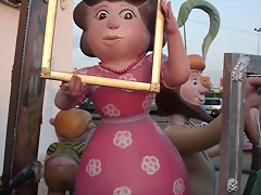 045