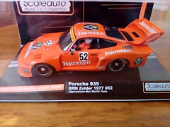PORSCHE 935