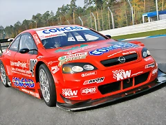 AUTO-BILD-MOTORSPORT-Tracktest-Opel-Astra-DTM-729x486-8243c407f6a3a42c