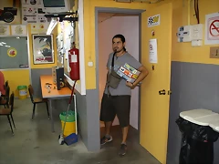 quien espera un paquete quien espera un paquete