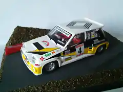 Renault 5 Maxi Turbo Sainz 01