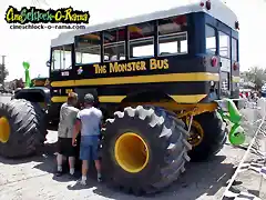 2003 39 The_Monster_Bus real1