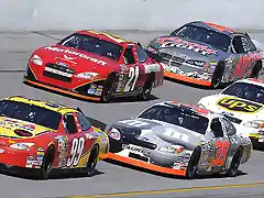 640px-NASCAR_practice
