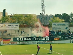 ultras levante ni idea