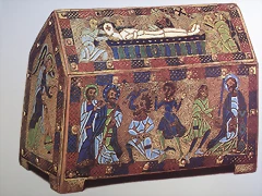Arqueta relicario de San Marcial, principios del XII. Mus?e du Louvre Arqueta relicario de San Marcial, principios del XII. Mus?e du Louvre
