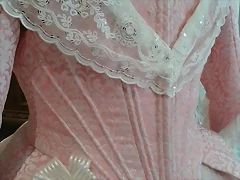 traje rosa 3