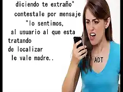 13890622-mujer-enojada-joven-con-telefono-celular