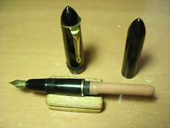 pluma ramses 011