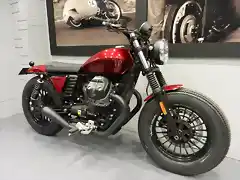 Moto-Guzzi-V9-Bobber-Custom-_57