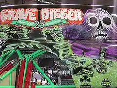 2007 12 Grave Digger real1