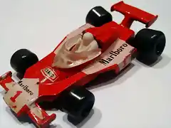 F1 McLaren m-23 ruedas B