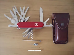 victorinox_1260x945 victorinox_1260x945