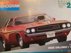 Monogram Dodge Challenger \'70