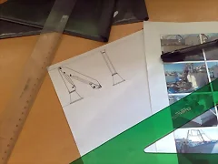 Dibujando las plantillas para la grua superior.