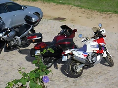 salida a Portugal tres motos y un auto Pedras del Rey 192 salida a Portugal tres motos y un auto Pedras del Rey 192