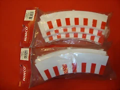 2 PAQUETES BORDES NINCO 10207 INTERIOR CURVA ST. 16,00? 9,00?