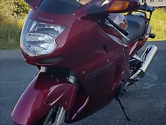 CBR 1100 XX (6) CBR 1100 XX (6)