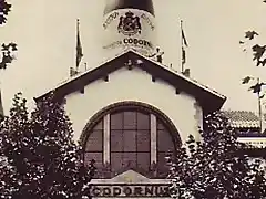 pabellon codorniu (la botella)