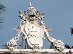 Subiaco - Arco Trionfale particolare dello stemma di Pio VI
