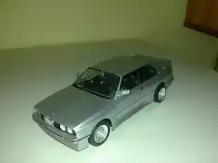 BMW delante