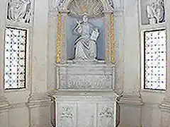 Tempieto san-pietro-interior1