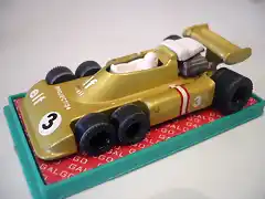 F1 Tyrrell P34 dorado ruedas A 1