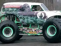 2016 29 gravedigger real