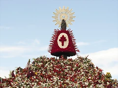 Manto de flores 2012-rojo Manto de flores 2012-rojo