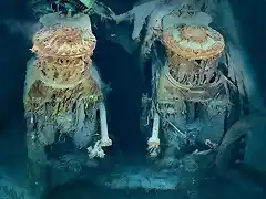 Dos motores del Titanic han quedado al descubierto a trav?s de una brecha de la popa