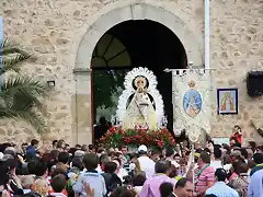 004, la virgen y estandarte