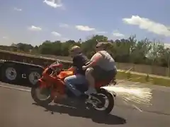 moto cargada