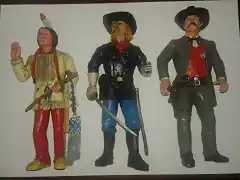 Comansi. Foto 102. Toro Sentado, Custer y Wyett Earp