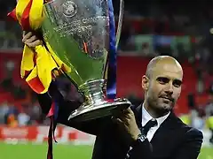 Guardiola con copa de Europa