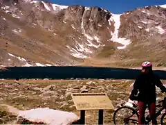 Summit Lake, pujant Mt Evans Nuria