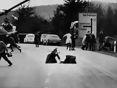 1971 Intercambio de disparos entre la policia y unos ladrones de bancos, en Saarbrcken, Repblica Federal de Alemania.