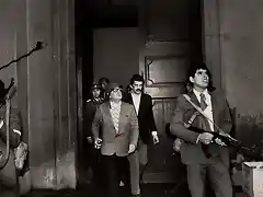 1973 Salvador Allende, momentos antes de su muerte durante el golpe de estado, en el palacio presidencial de la Moneda, en la capital Santiago de Chile.