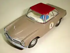 1 acabado mercedes 250 marron