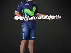 moreno-betancur-y-oliveira-exhiben-el-azul-del-movistar-team-003