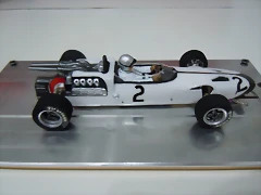 McLaren M2B (176) McLaren M2B (176)