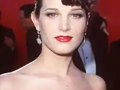 Bridget Fonda face